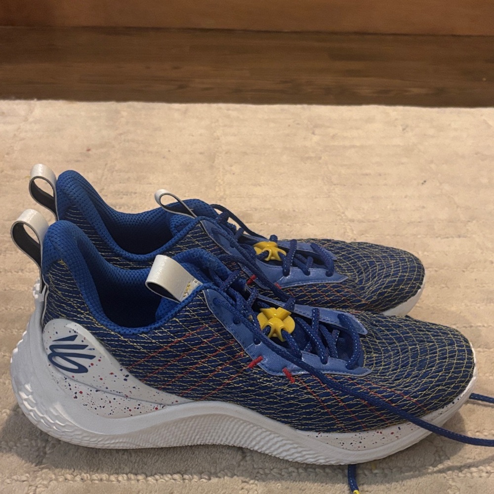 Under Armour Curry Flow 10 Basketball Shoes